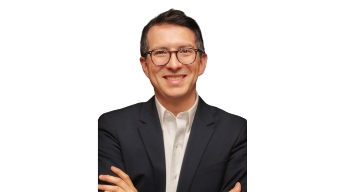 Louis J. Rosario's headshot